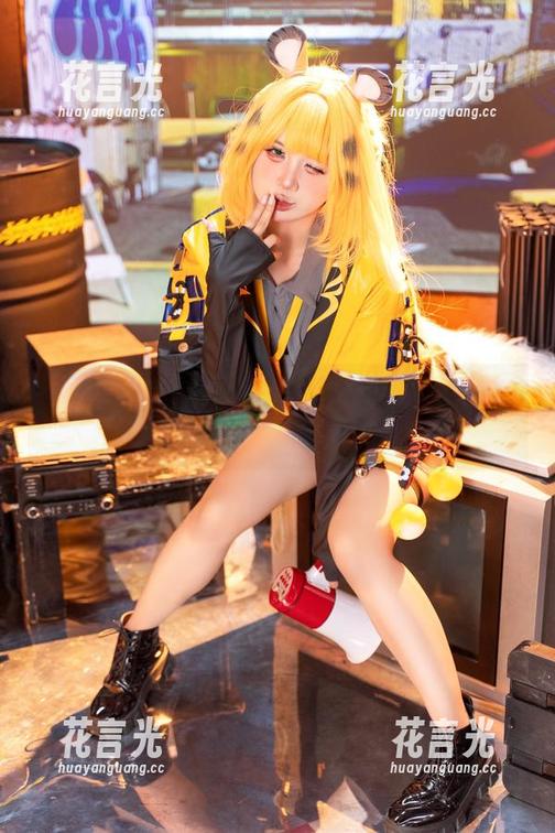 年初头都没见过的compo—Poppa Chan夏日的cos其实是化妆技术的完美展示？